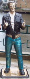 fonzie-statue.jpg